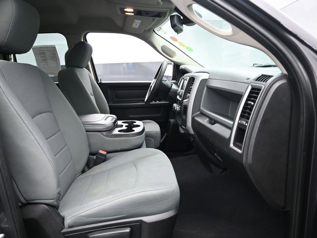 Used 2016 RAM 1500 Express image 31
