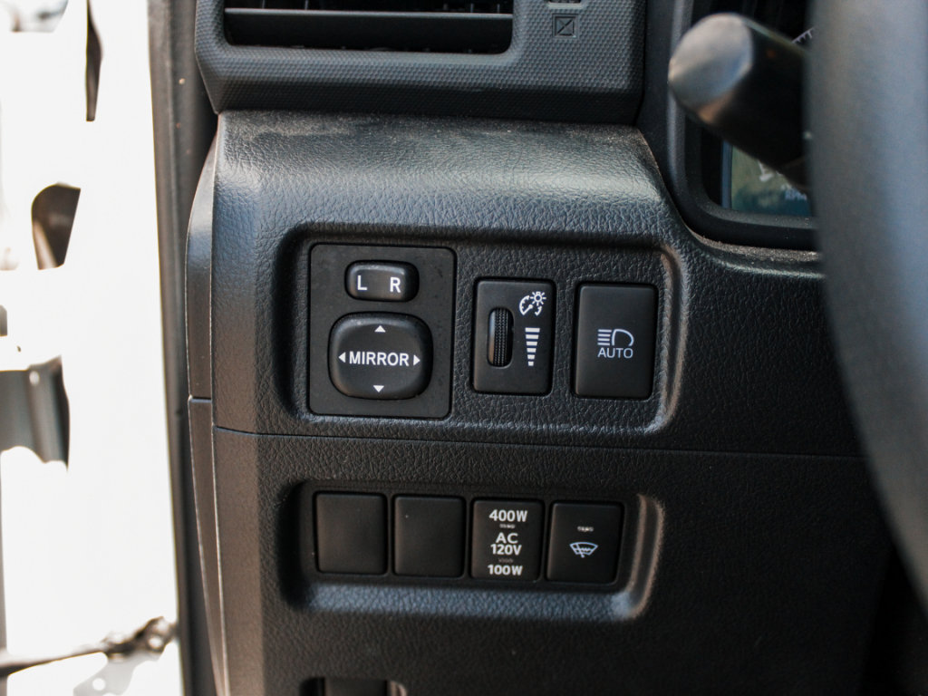 Used 2024 Toyota 4Runner SR5 Premium w/ Moonroof Package AWD/4WD image 11