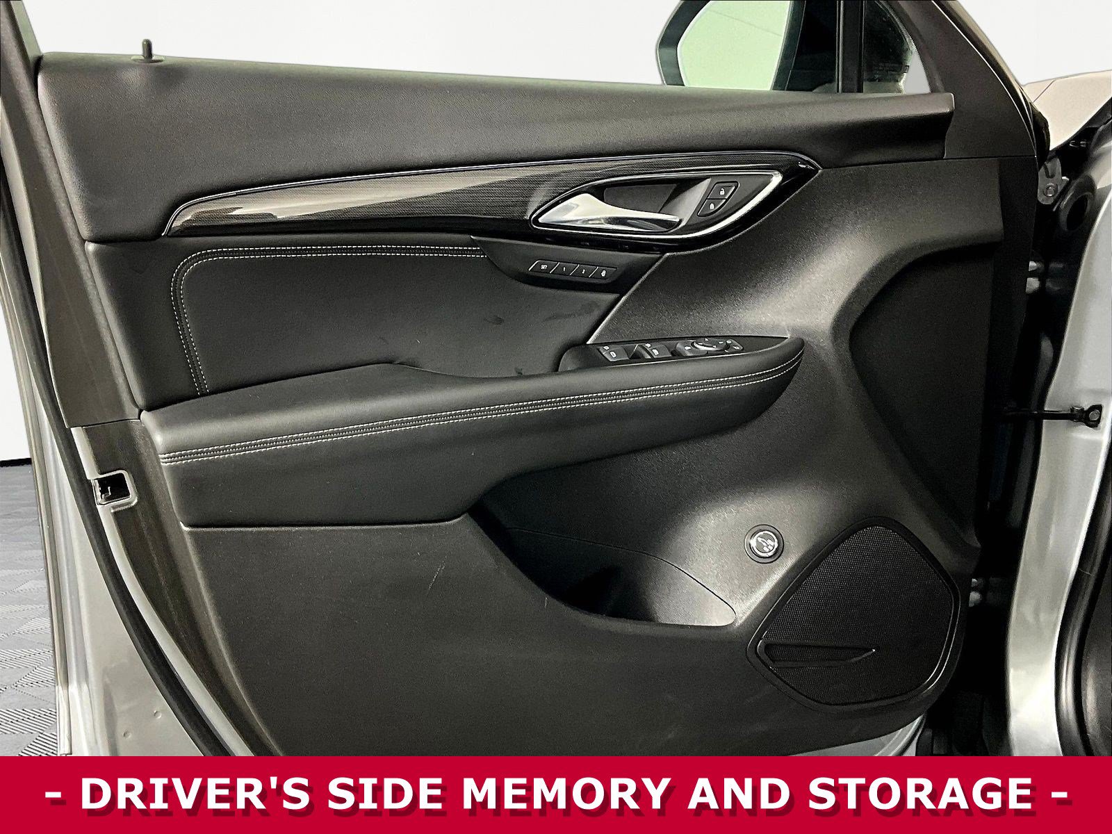 Used 2023 Buick Envision Essence w/ Sport Touring Package FWD image 20