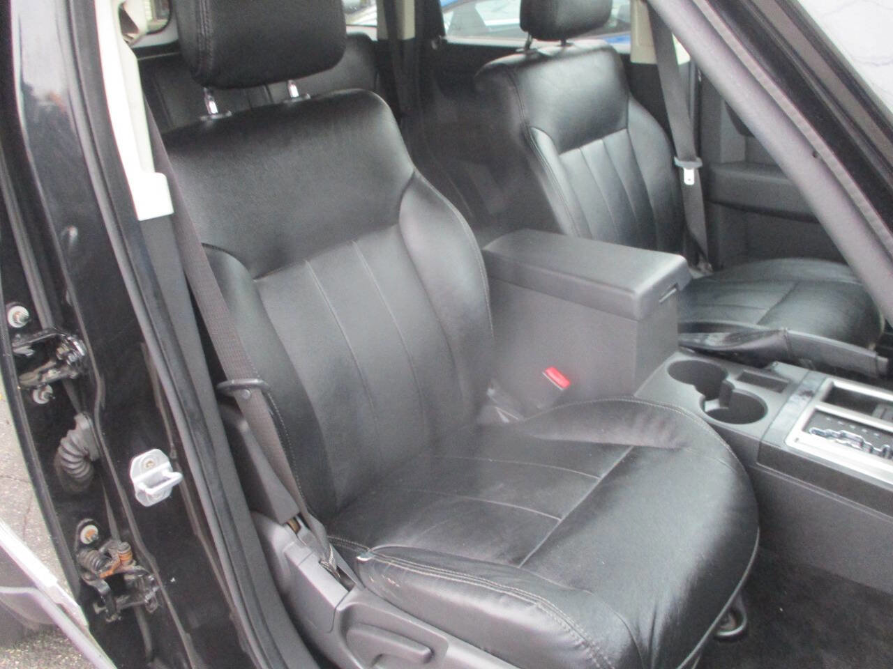 Used 2011 Dodge Nitro Heat image 21