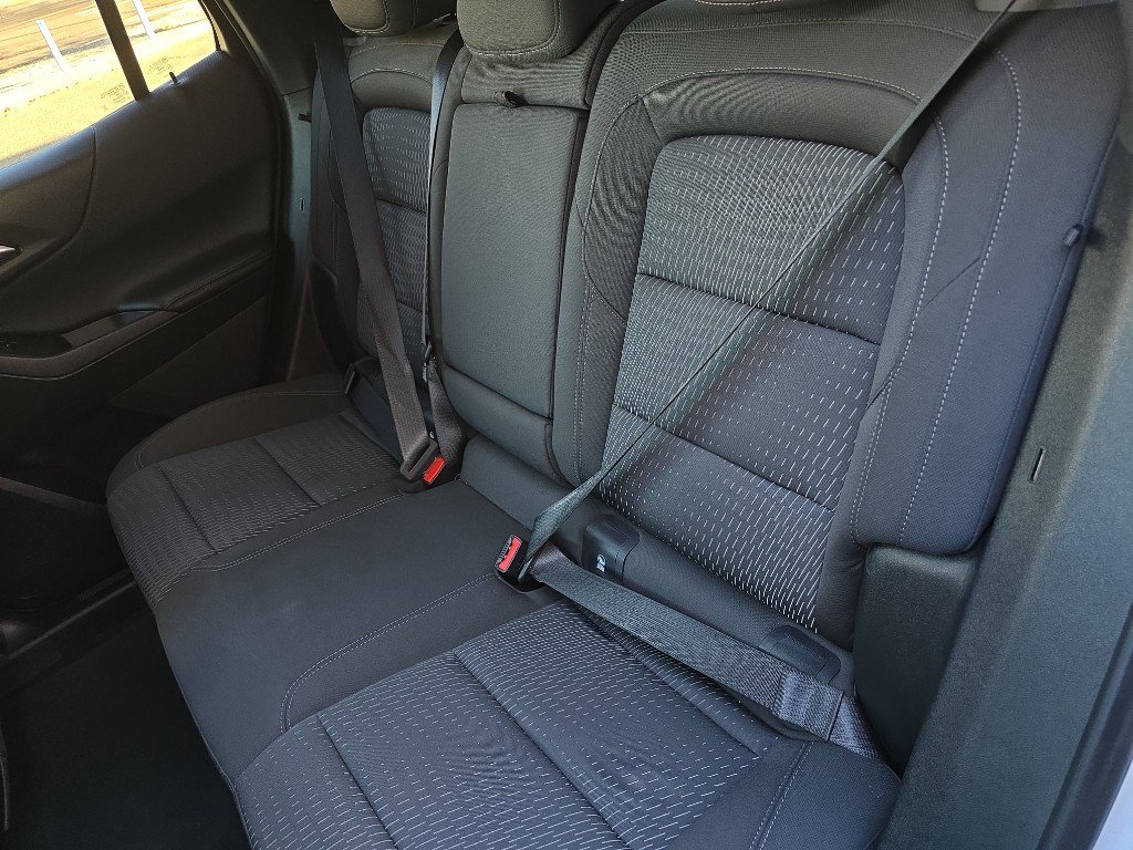 Used 2025 Chevrolet Equinox LT image 28