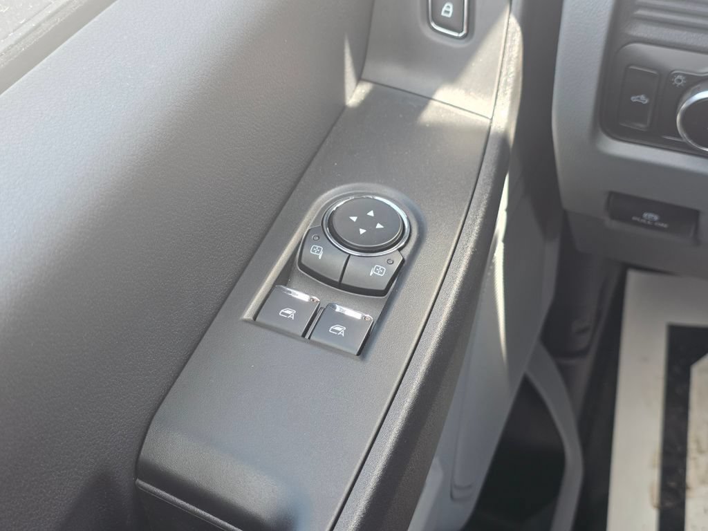 New 2026 Ford F550 4x4 Regular Cab Super Duty image 28
