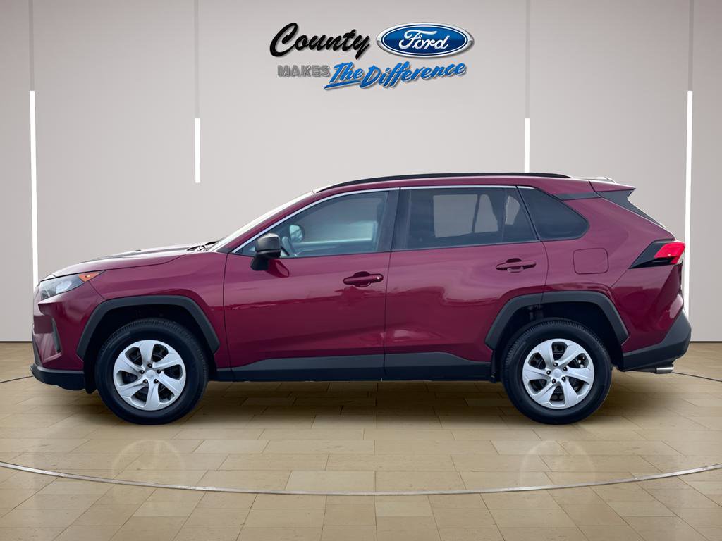 Used 2020 Toyota RAV4 LE image 3