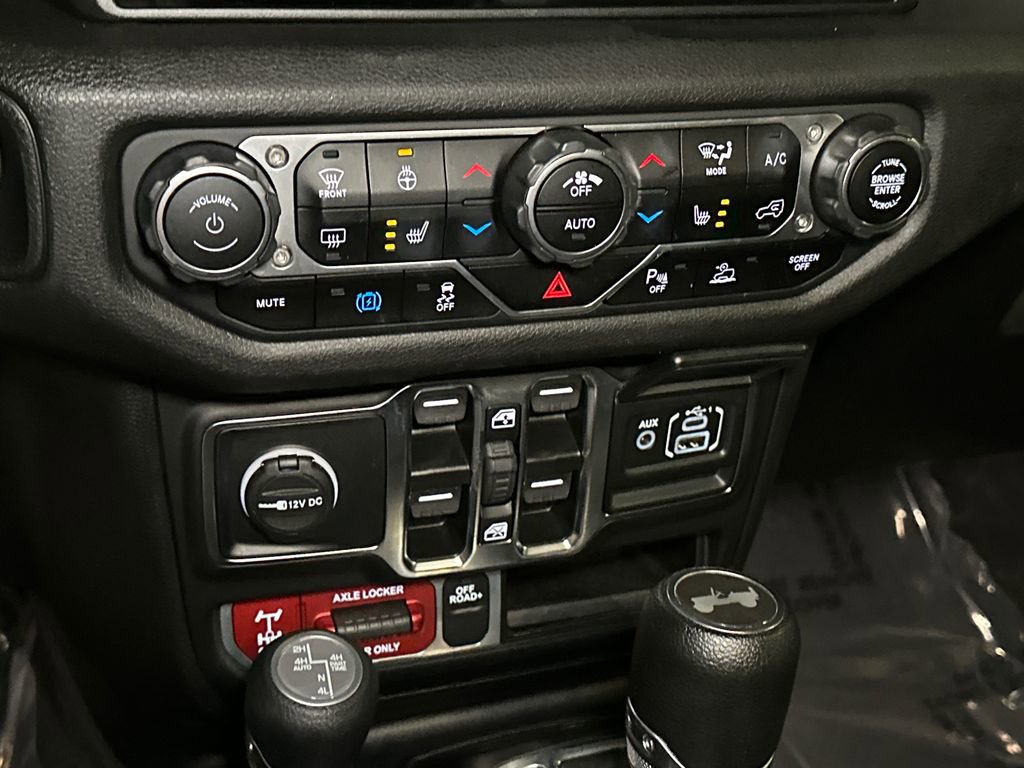 Used 2024 Jeep Wrangler Unlimited image 24