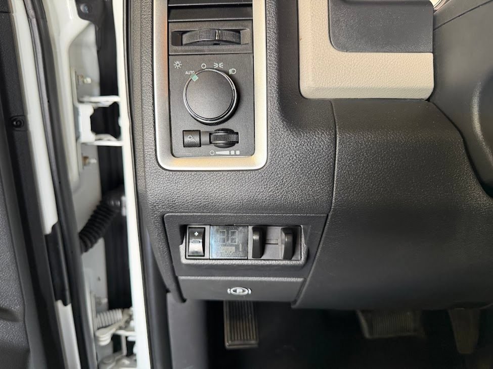 Used 2011 RAM 3500 SLT w/ Protection Group AWD/4WD image 21