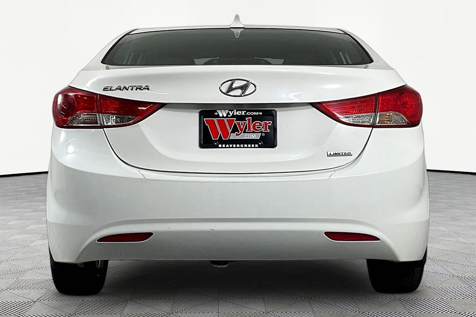Used 2013 Hyundai Elantra Limited FWD image 5