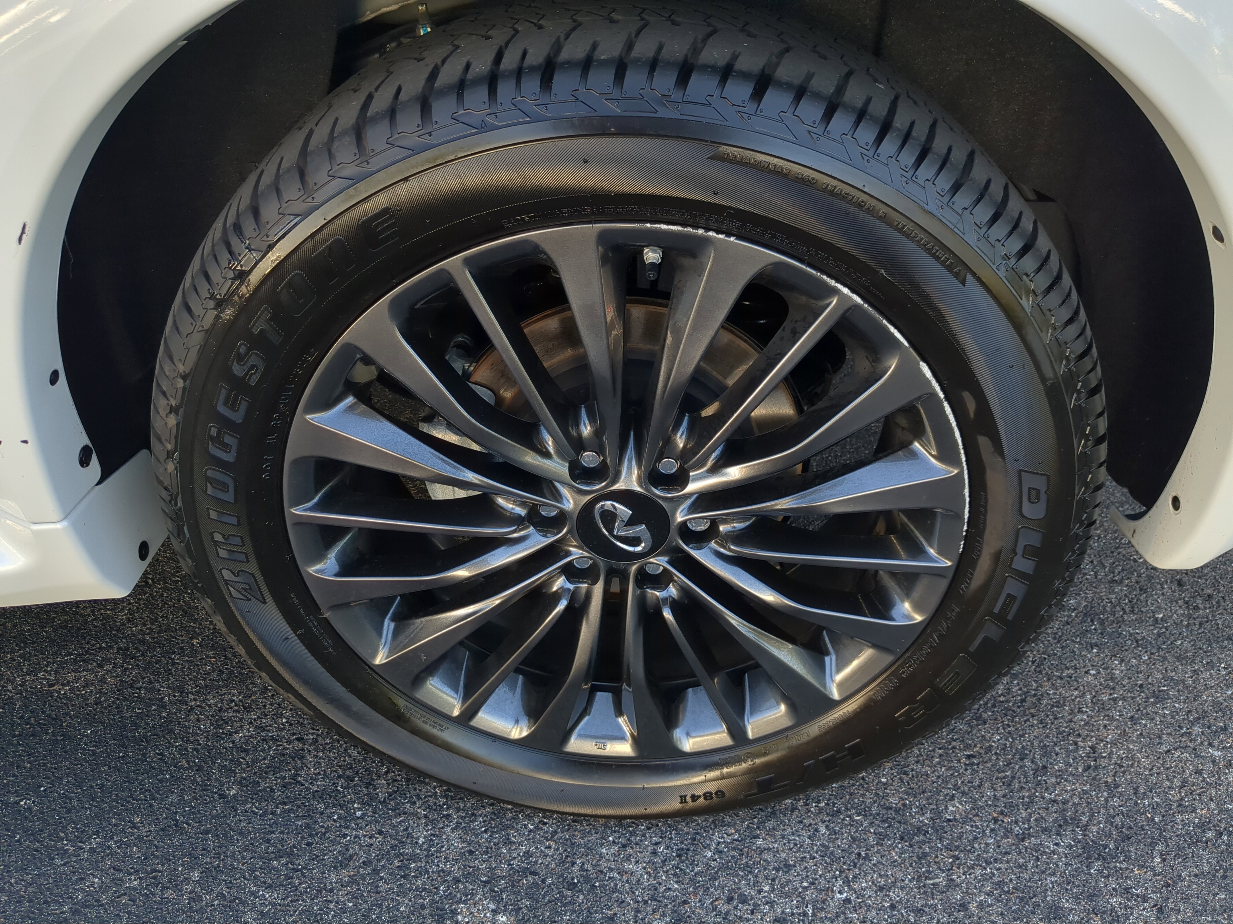 Certified 2024 INFINITI QX80 Premium Select w/ Cargo Package image 36