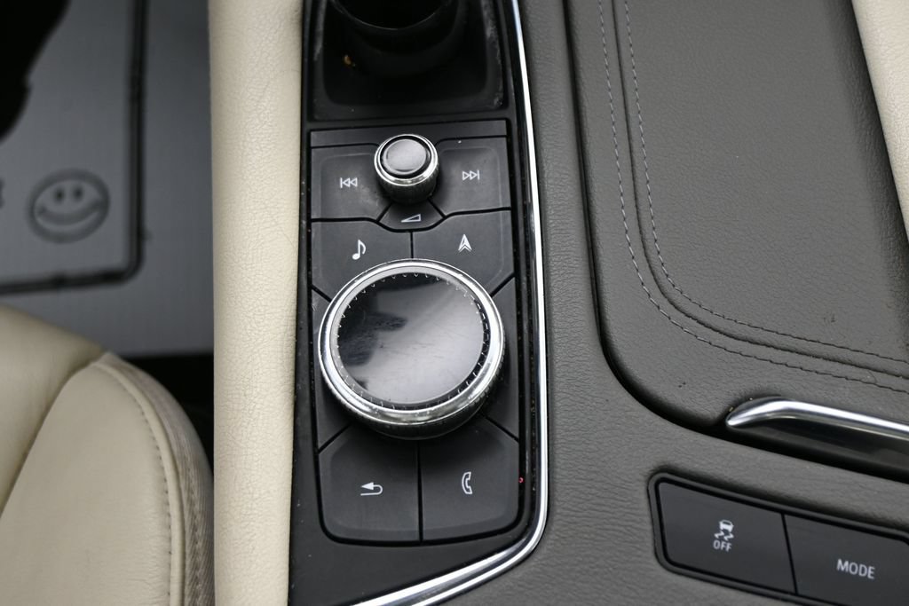 Used 2020 Cadillac XT6 Premium Luxury FWD image 21