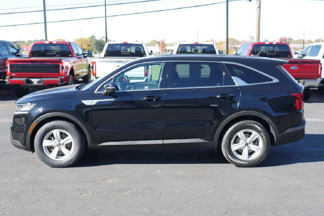 Used 2021 Kia Sorento LX FWD image 6