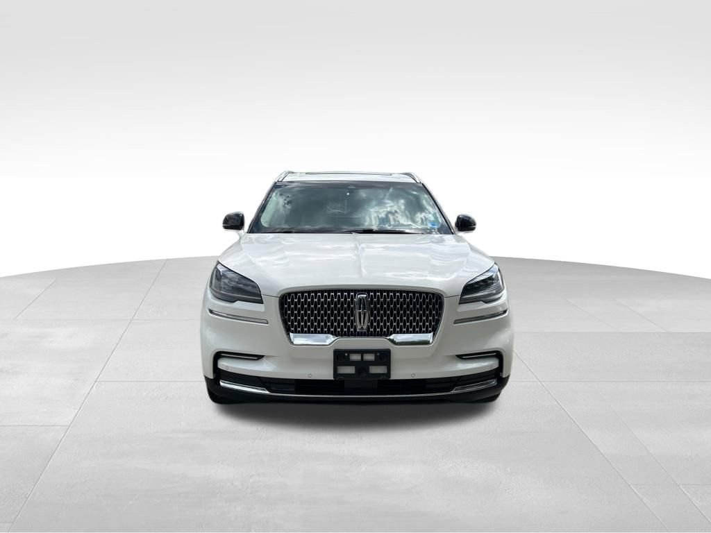Used 2022 Lincoln Aviator Reserve w/ Equipment Group 201A RWD image 9