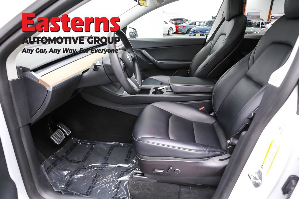 Used 2022 Tesla Model Y Long Range image 14