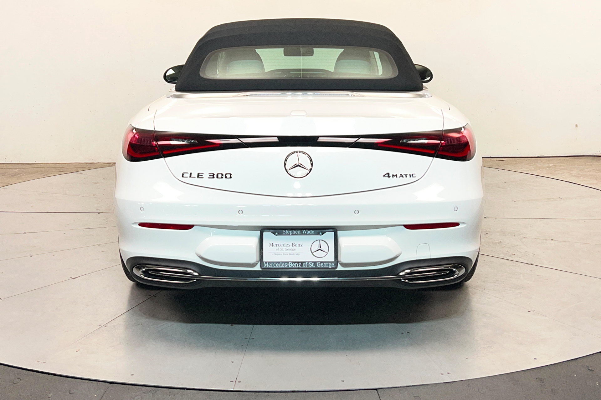 New 2026 Mercedes-Benz CLE 300 4MATIC Cabriolet image 4