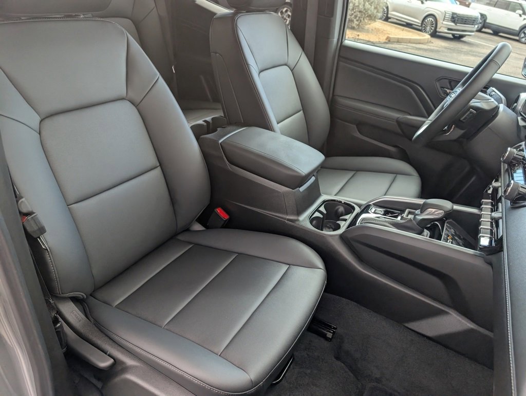 Used 2026 Chevrolet Colorado LT w/ LT Convenience Package image 12