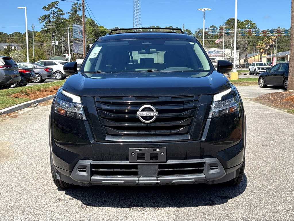 Used 2022 Nissan Pathfinder SV w/ SV Black Package image 2