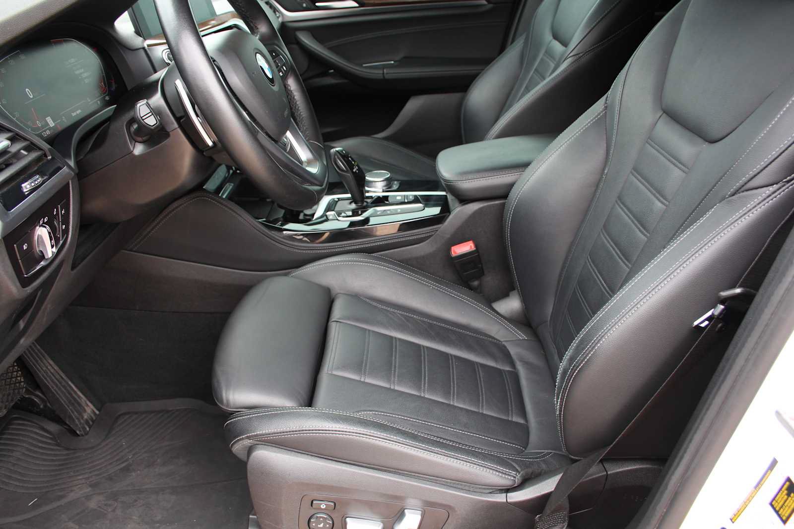 Used 2021 BMW X4 xDrive30i w/ Executive Package AWD/4WD image 26