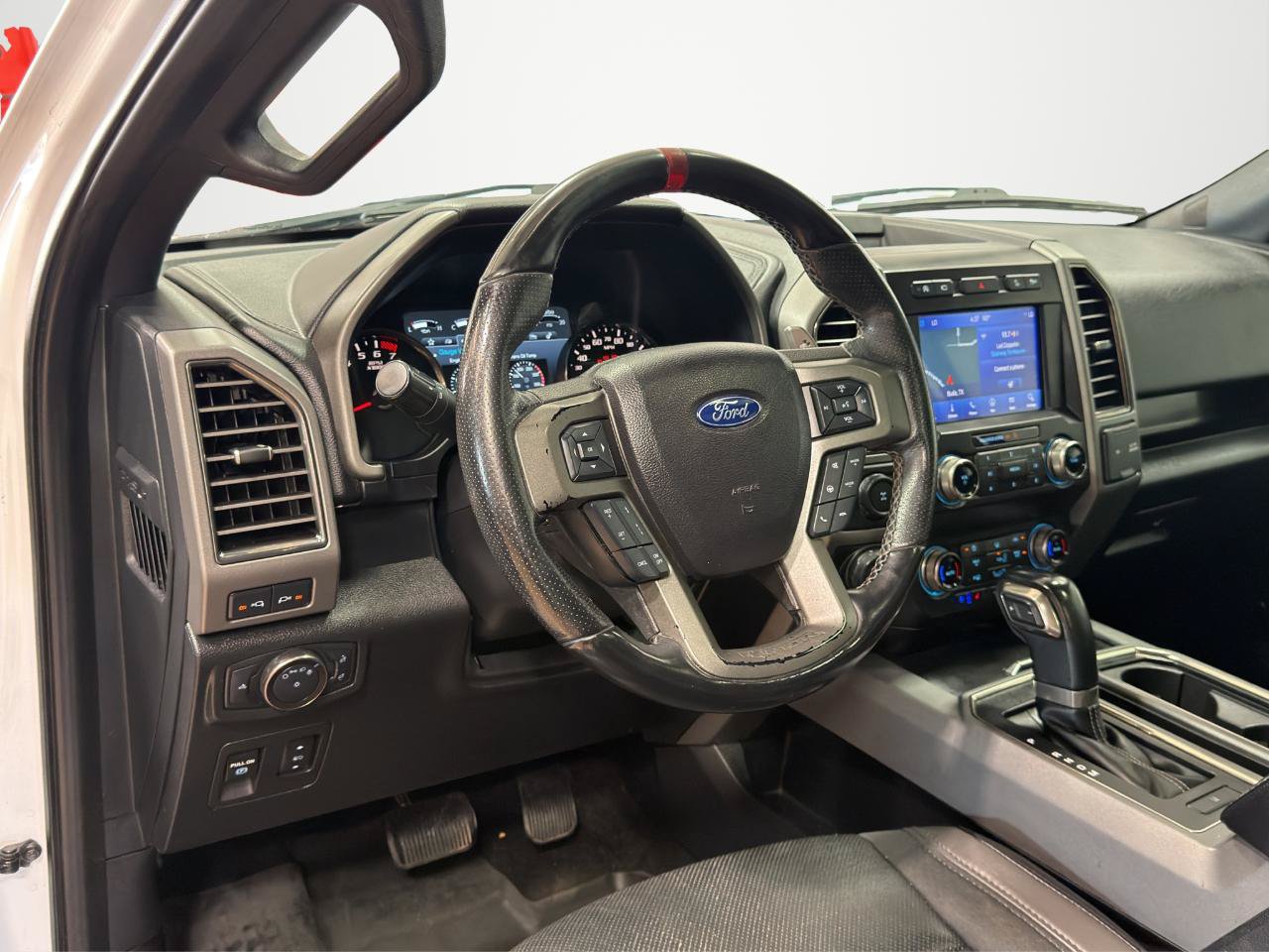 Used 2020 Ford F150 Raptor w/ Equipment Group 802A Luxury AWD/4WD image 14