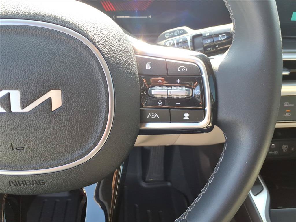 Used 2024 Kia Sorento S AWD/4WD image 28