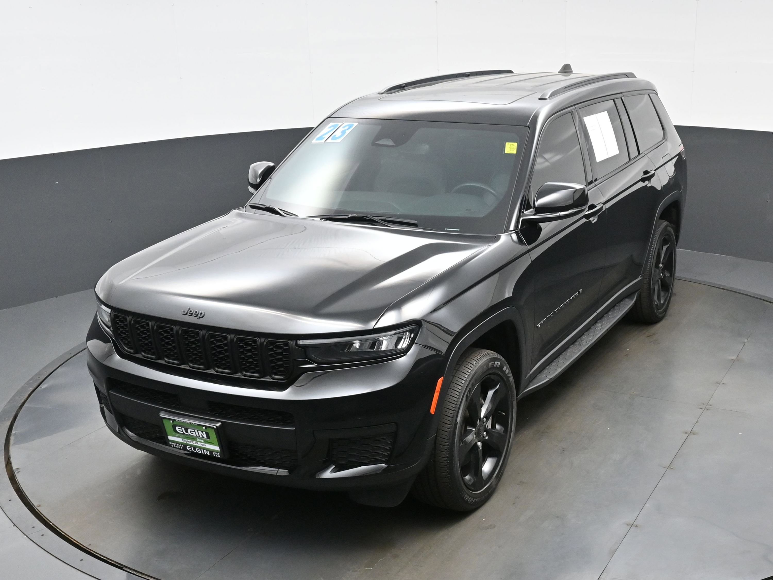 Used 2023 Jeep Grand Cherokee L Laredo image 33