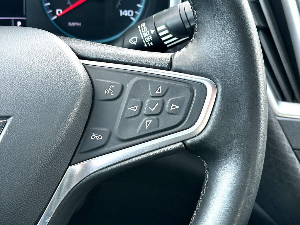 Used 2023 Chevrolet Malibu RS FWD image 25