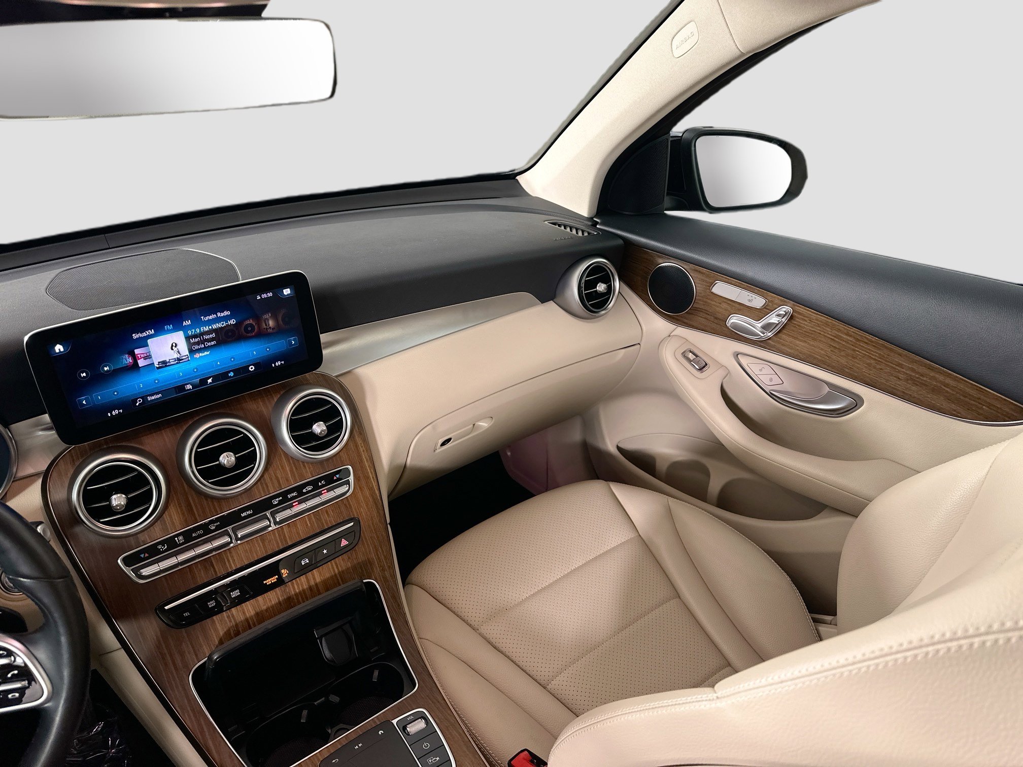 Certified 2022 Mercedes-Benz GLC 300 4MATIC image 30