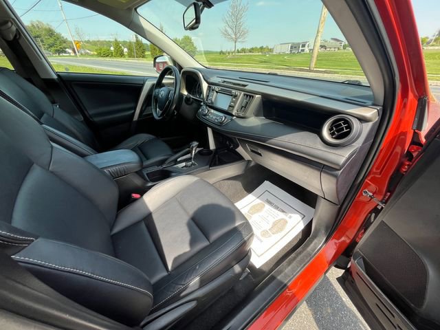 Used 2015 Toyota RAV4 Limited image 26
