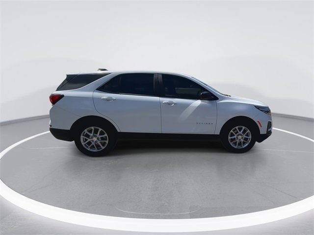 Certified 2024 Chevrolet Equinox LS w/ Driver Confidence II Package image 13