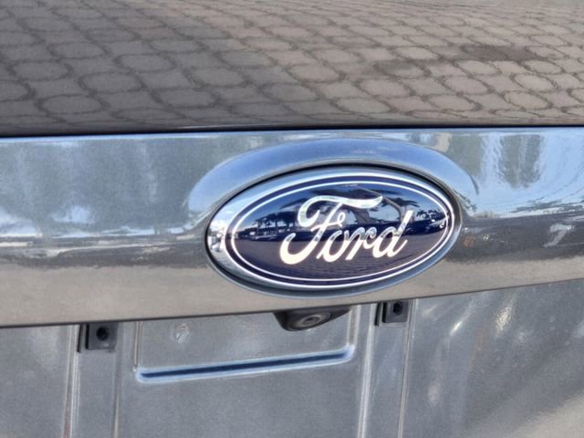 Used 2016 Ford Escape SE w/ Equipment Group 201A AWD/4WD image 9