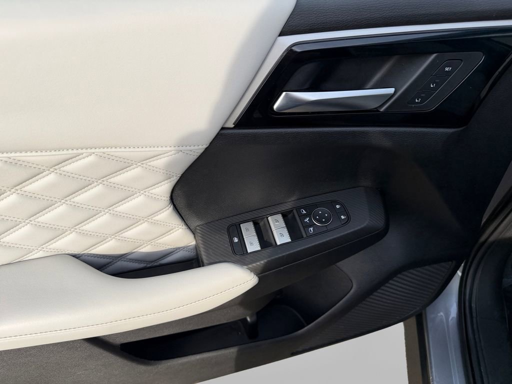 Used 2022 Mitsubishi Outlander SEL image 14