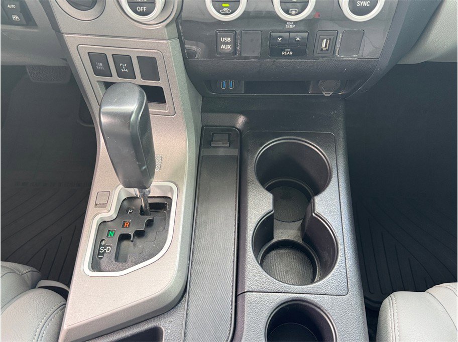 Used 2016 Toyota Sequoia SR5 AWD/4WD image 13