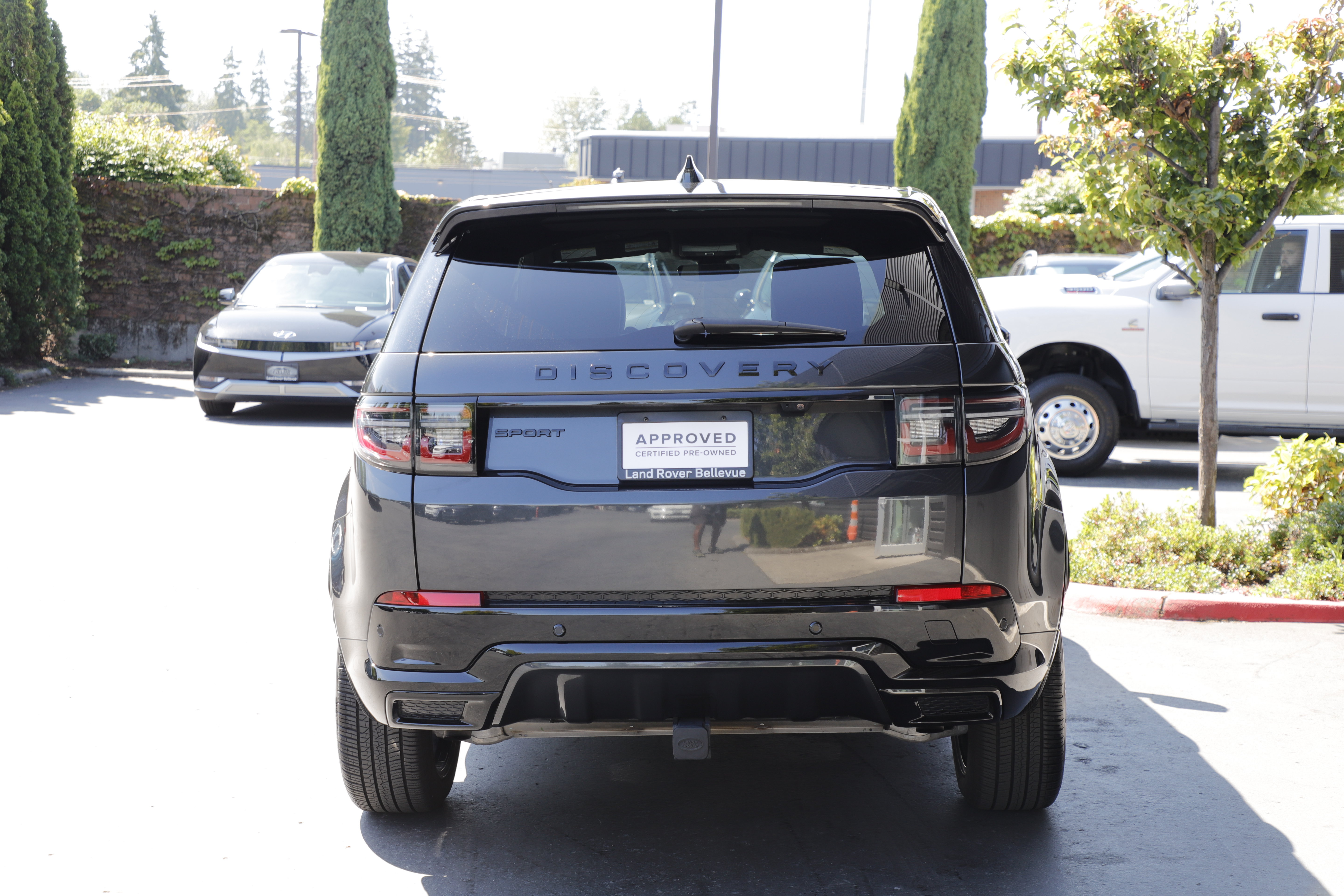 Certified 2025 Land Rover Discovery Sport Dynamic SE AWD/4WD image 5