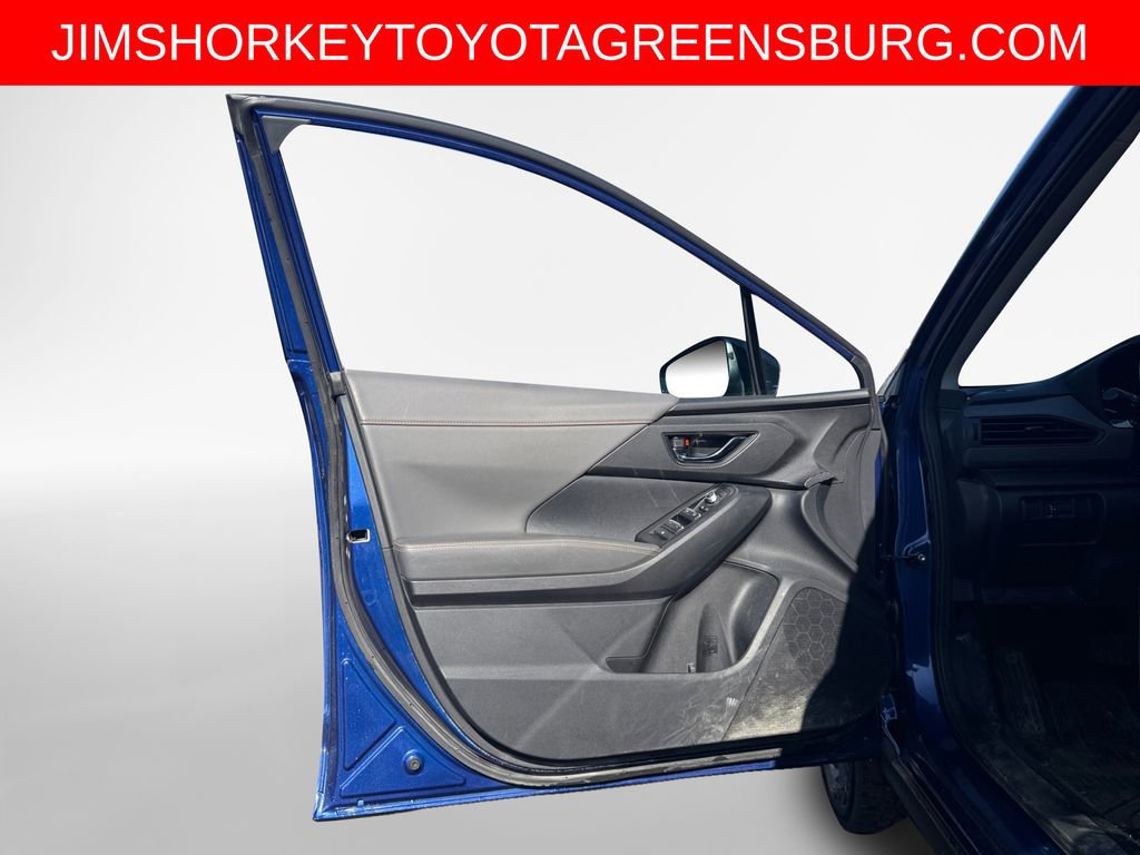 Used 2024 Subaru Crosstrek 2.5i Limited w/ Crosstrek Mirror Package AWD/4WD image 9