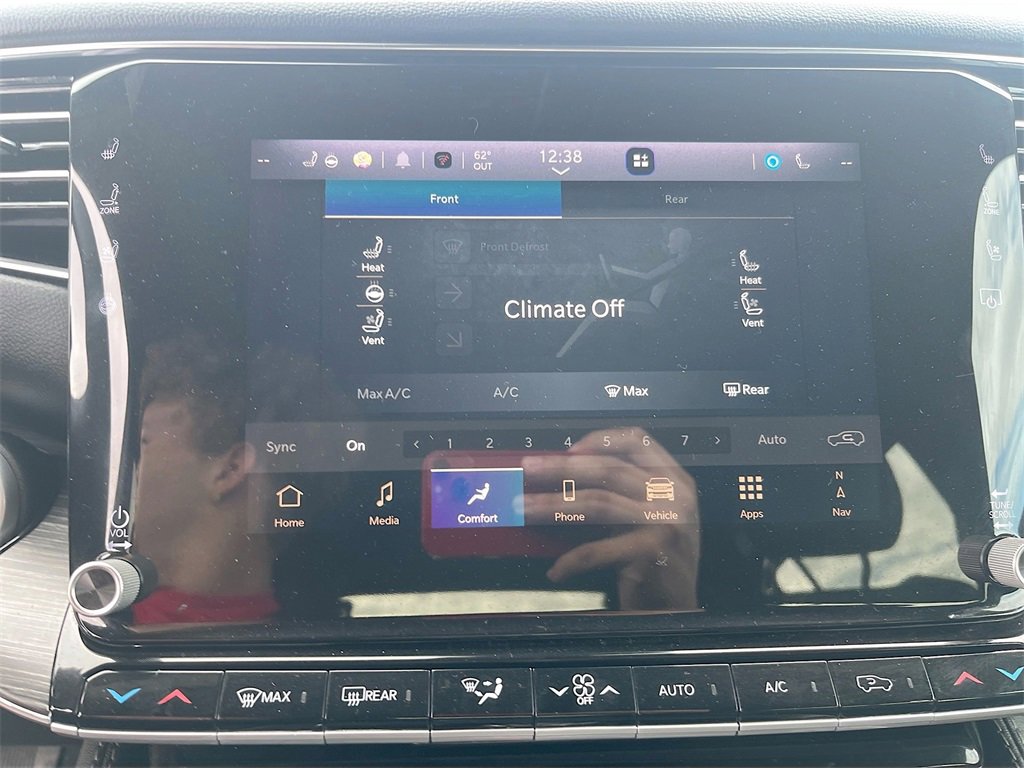 Used 2024 Jeep Wagoneer Series II w/ Premium Group I image 16