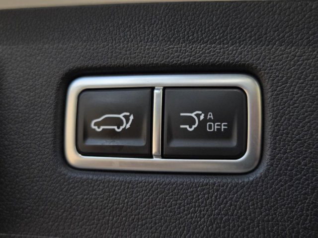 Used 2024 Kia Sorento SX Prestige w/ Olive Brown Leather Package AWD/4WD image 12