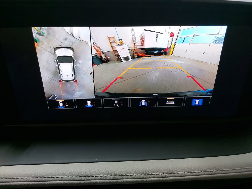 Used 2024 Buick Encore GX Avenir w/ Avenir Technology Package FWD image 22
