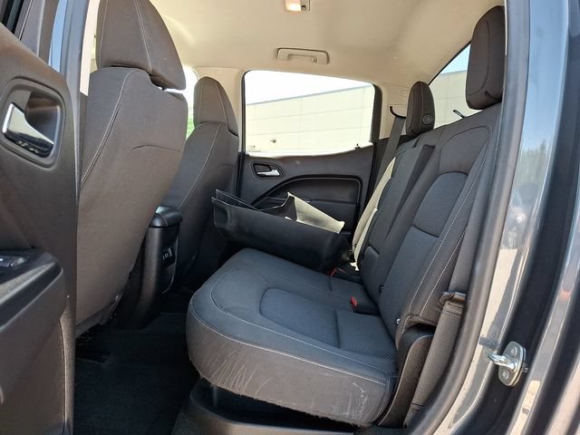 Used 2017 Chevrolet Colorado LT AWD/4WD image 13