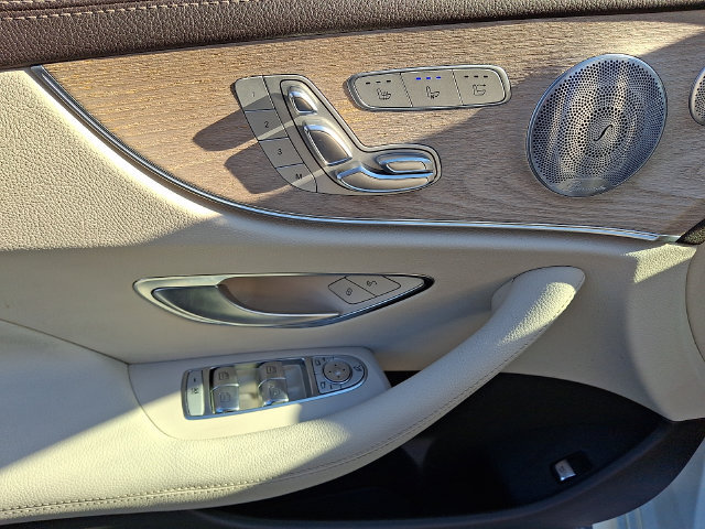 Used 2020 Mercedes-Benz E 450 4MATIC Cabriolet image 12