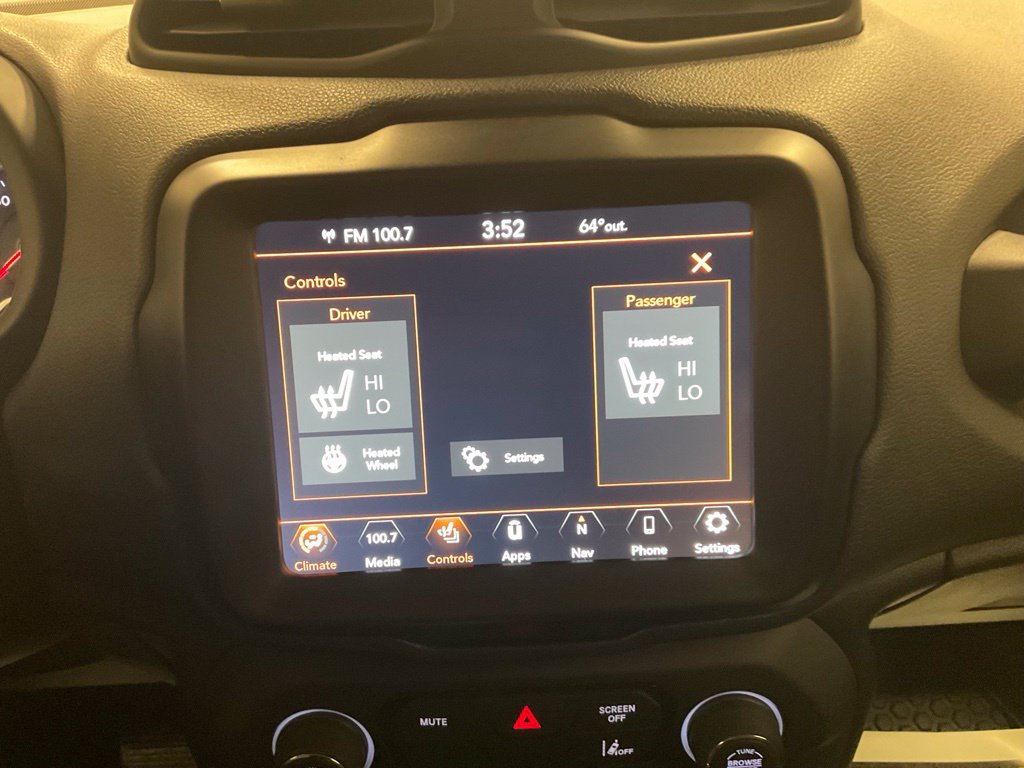 Used 2022 Jeep Renegade Trailhawk AWD/4WD image 23
