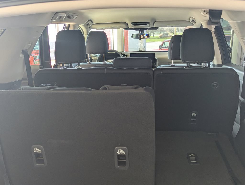 New 2026 Nissan Pathfinder SV image 36