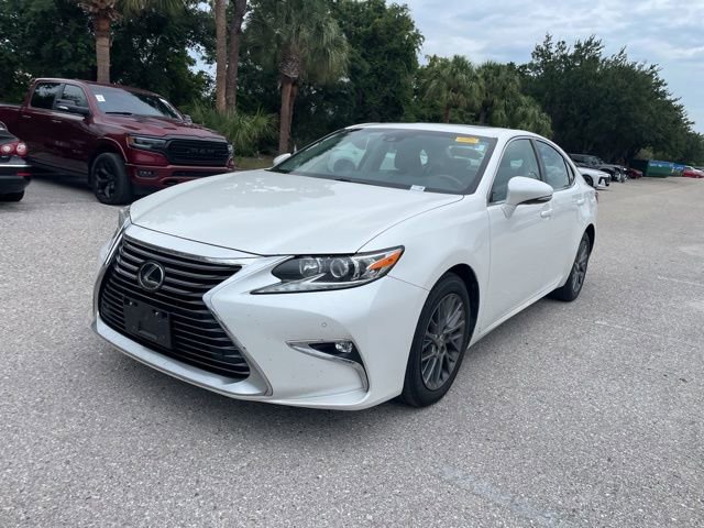 Used 2018 Lexus ES 350 w/ Navigation System Package FWD image 5