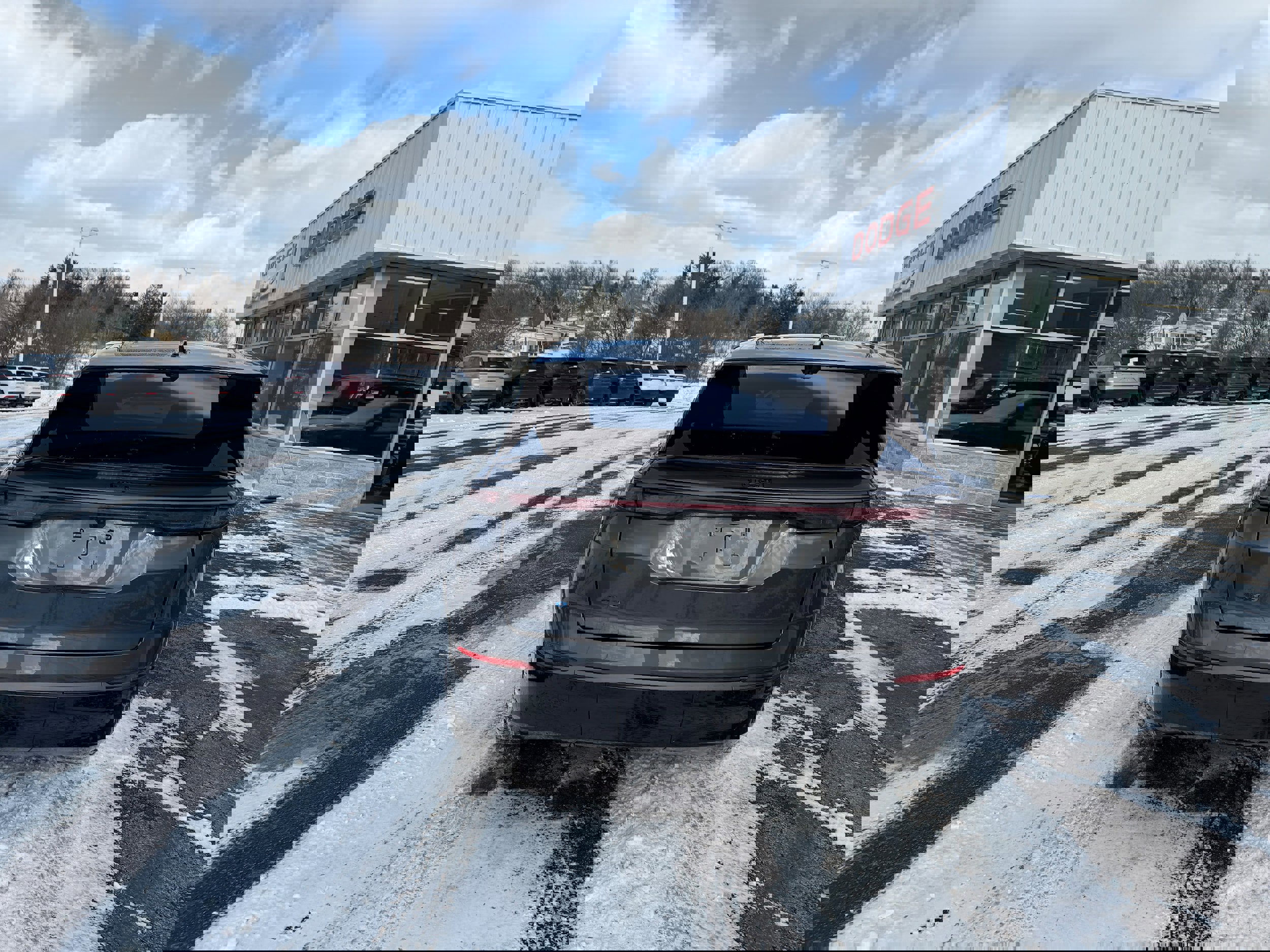 Used 2024 Jeep Wagoneer Launch Edition image 6