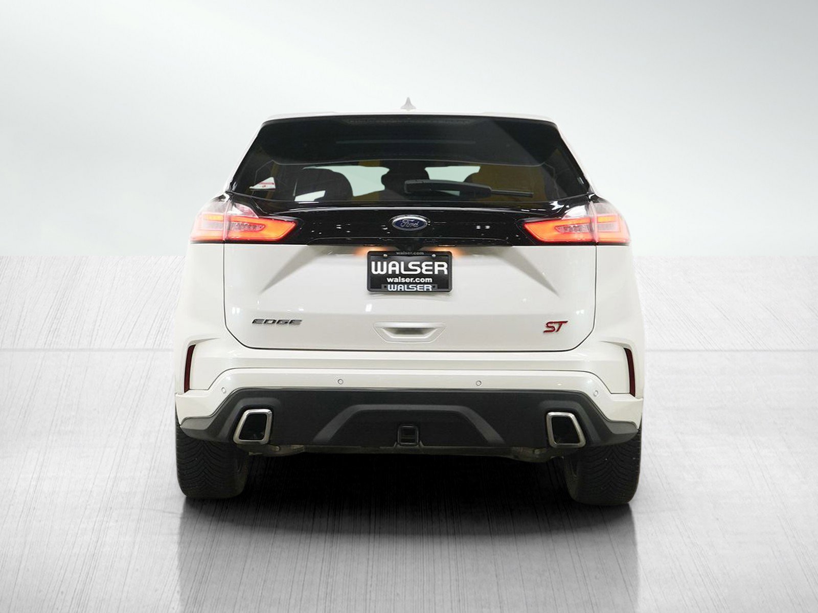Used 2019 Ford Edge ST w/ Cold Weather Package AWD/4WD image 4