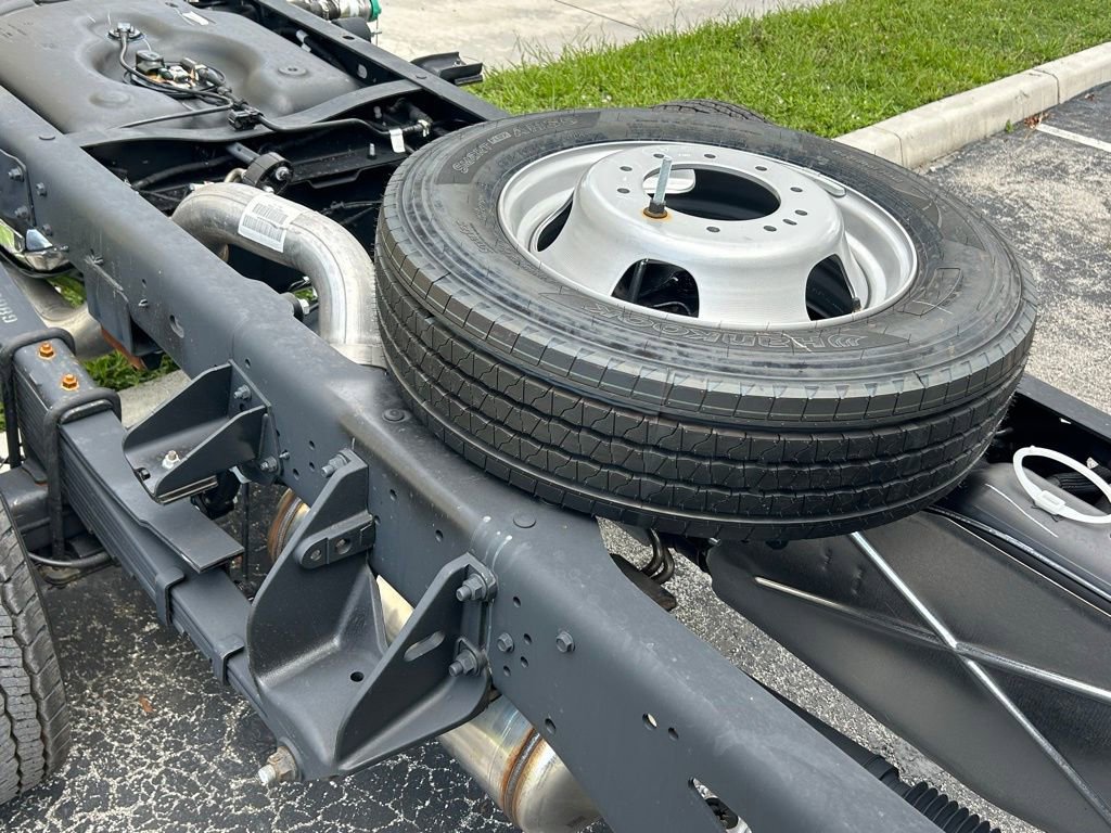 New 2025 RAM 5500 Tradesman w/ Max Tow Package image 33