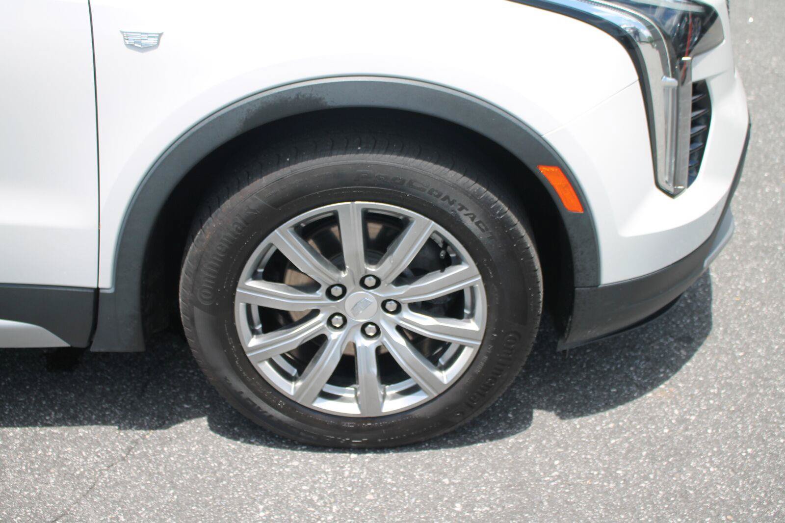 Used 2021 Cadillac XT4 Premium Luxury AWD/4WD image 32
