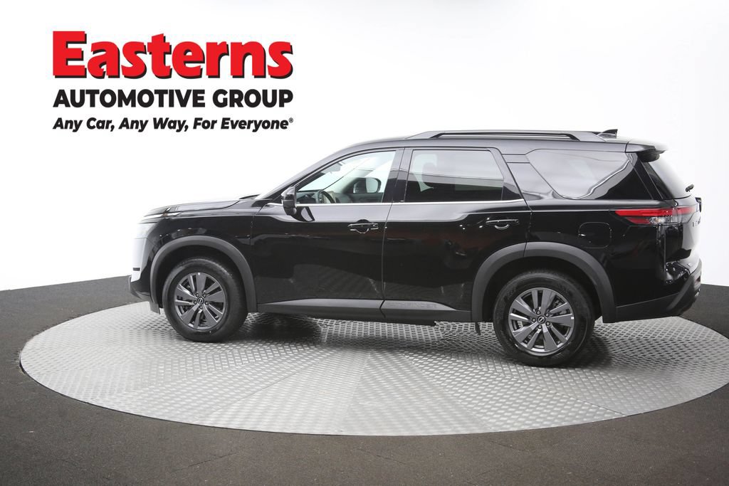 Used 2025 Nissan Pathfinder SV FWD image 63