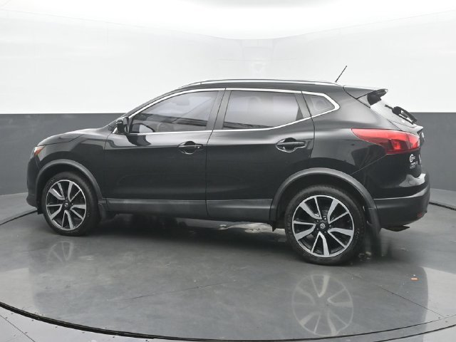 Used 2017 Nissan Rogue Sport SL w/ SL Premium Package AWD/4WD image 3