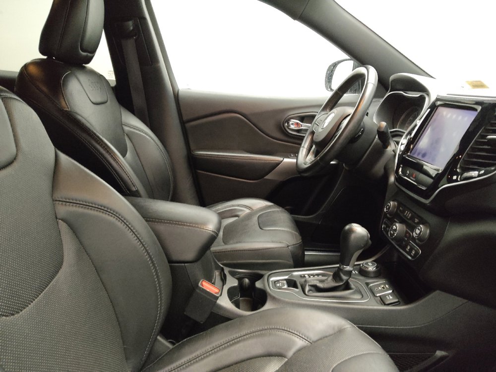 Used 2019 Jeep Cherokee High Altitude image 21