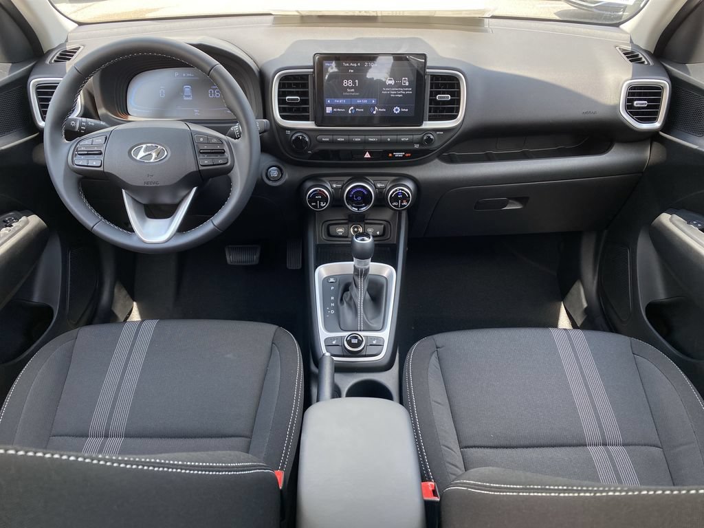 New 2026 Hyundai Venue SEL FWD image 15