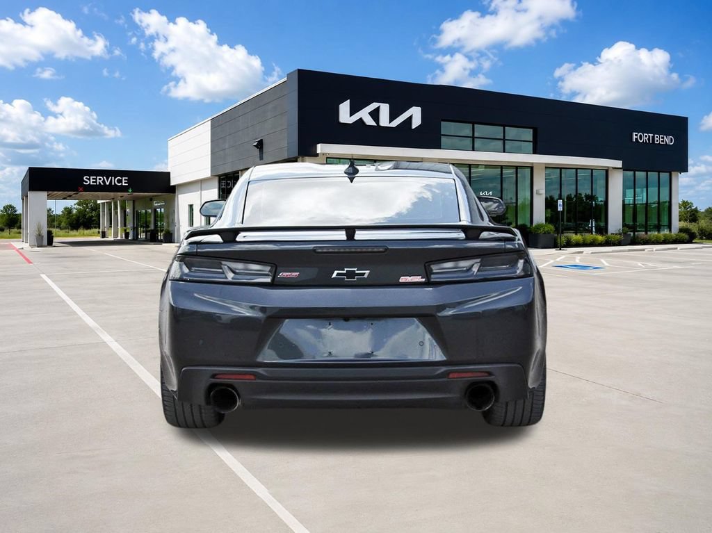 Used 2016 Chevrolet Camaro SS RWD image 6
