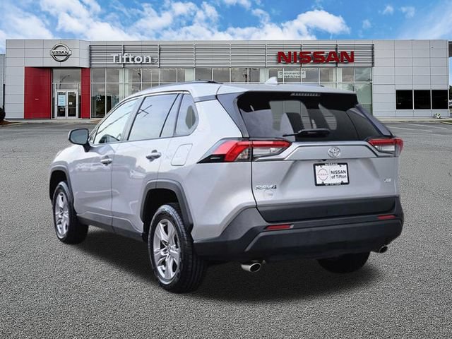 Used 2025 Toyota RAV4 XLE FWD image 6