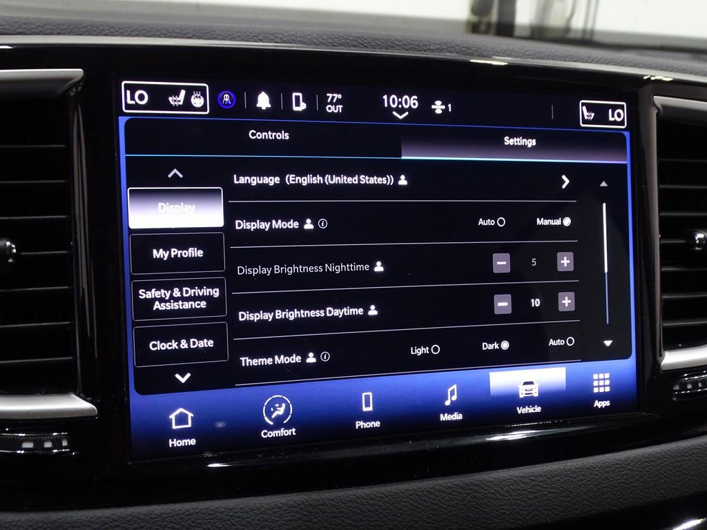 Used 2024 Chrysler Pacifica Touring-L image 37